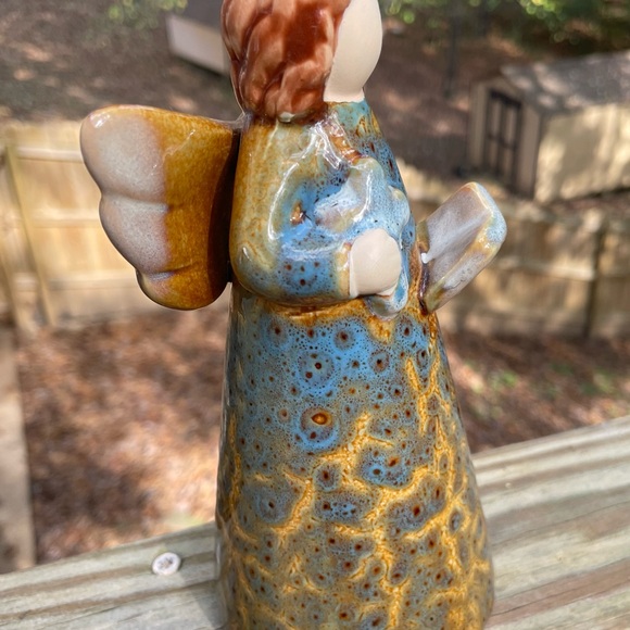 Angle figurine. Ceramic. Adorable. Great Color 7” - Picture 4 of 6